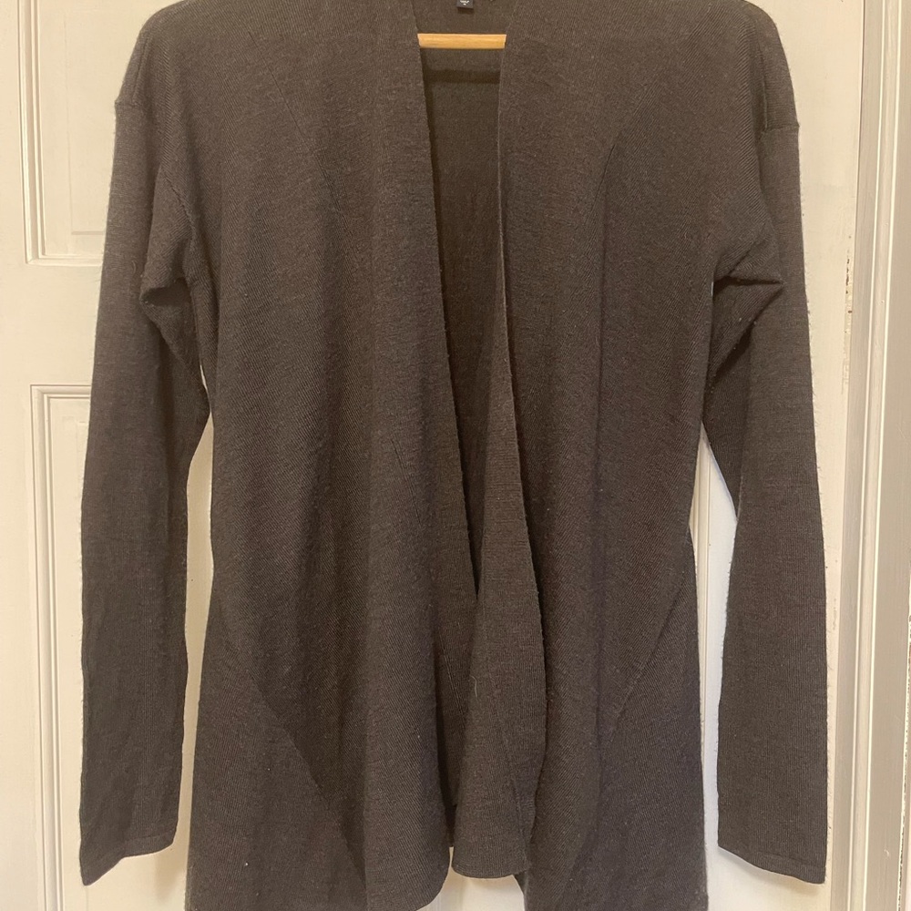Dark Grey Cardigan. No buttons